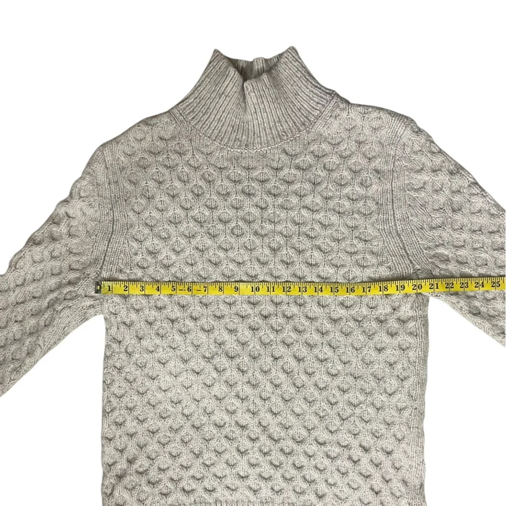 Banana Republic Bariloche Cable Knit Turtleneck Sweater Iced Vanilla Beige